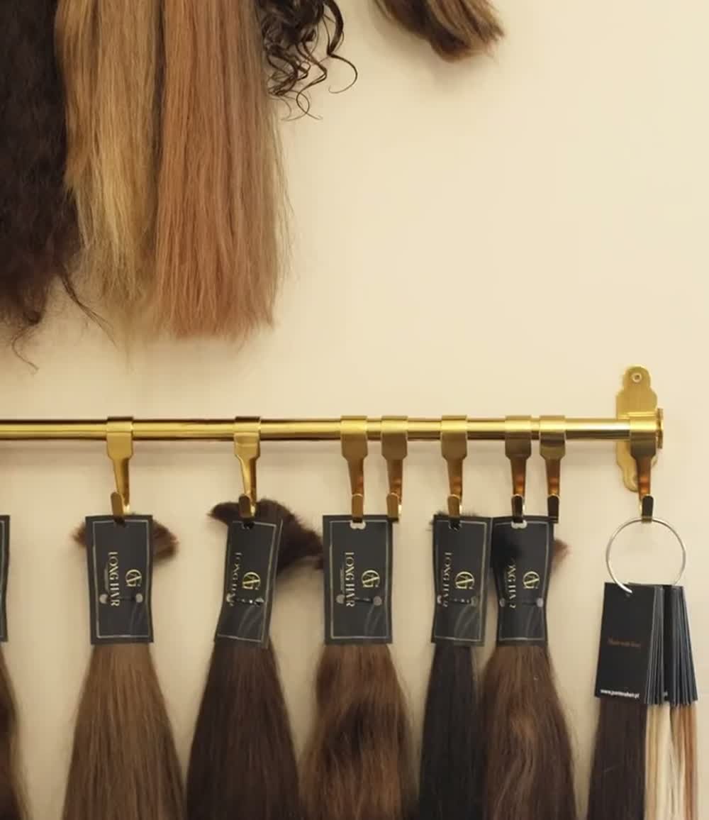 Paleta odcieni włosów i detale wyposażenia salonu LONG HAIR